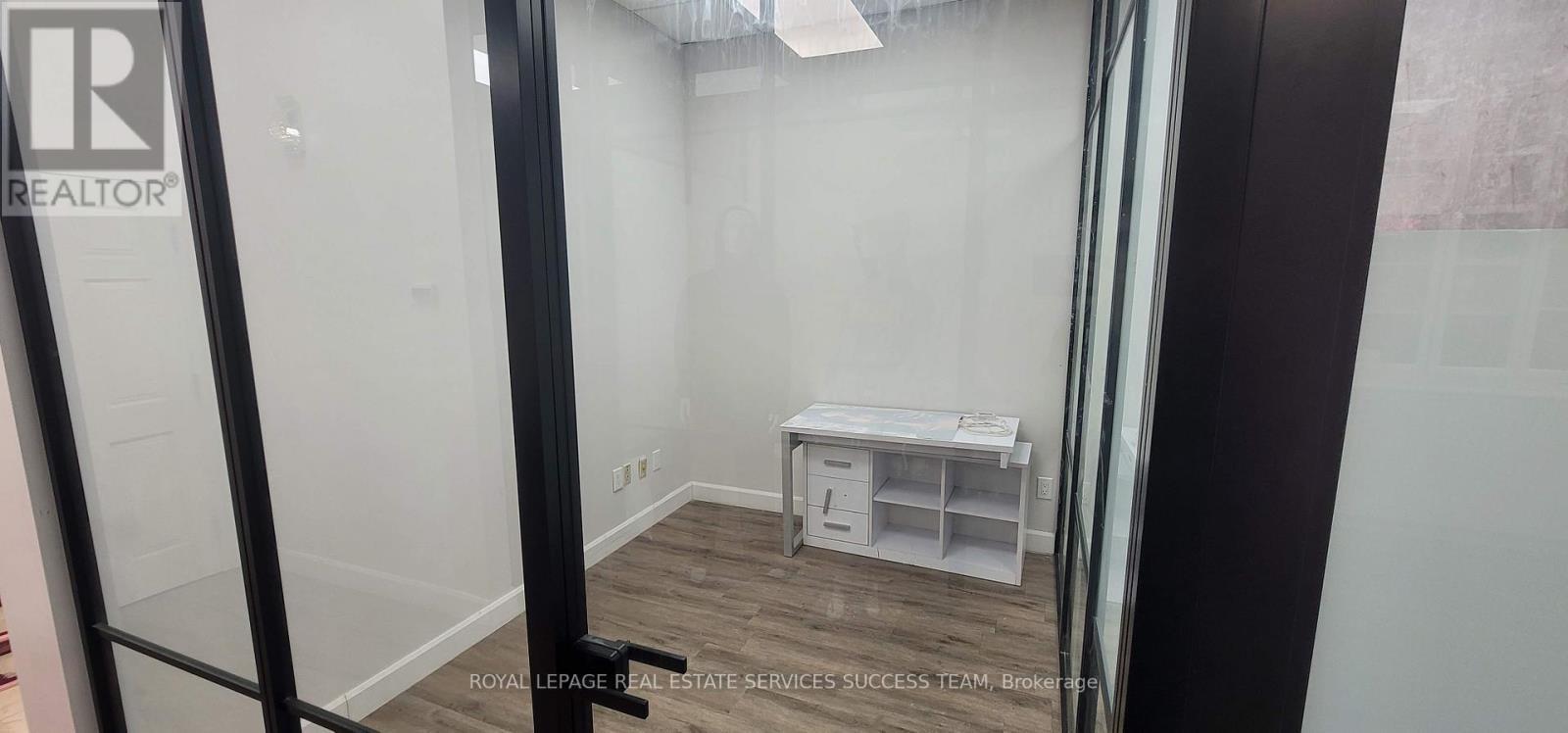 6 - 3075 Ridgeway Drive, Mississauga, Ontario  L5L 5M6 - Photo 9 - W13004888