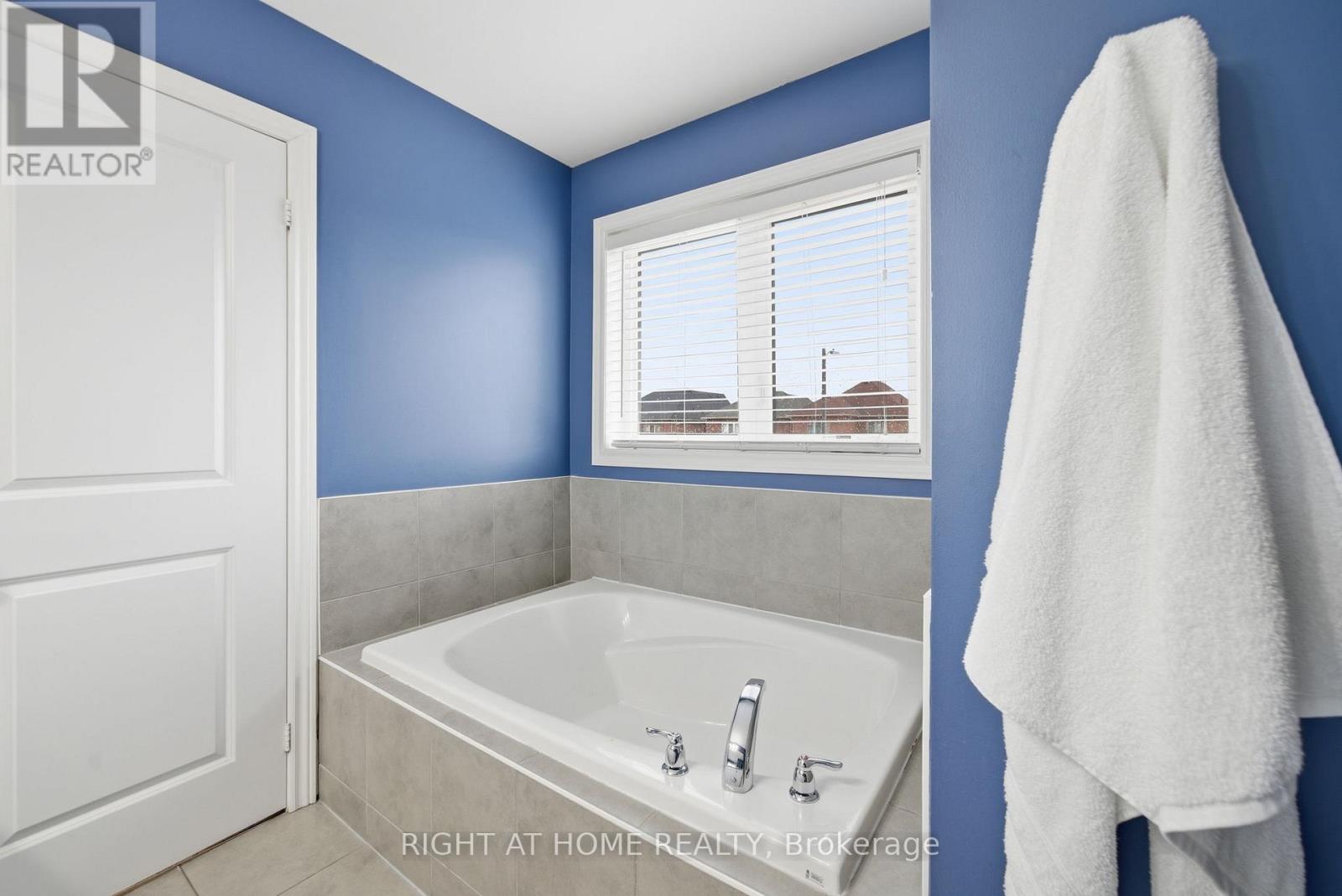 79 Ross Wright Avenue, Clarington, Ontario  L1C 3K7 - Photo 22 - E13001722