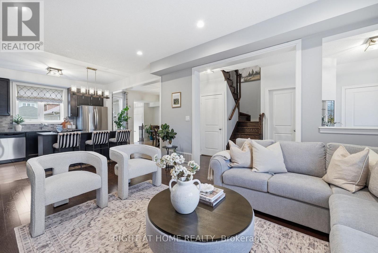 79 Ross Wright Avenue, Clarington, Ontario  L1C 3K7 - Photo 8 - E13001722