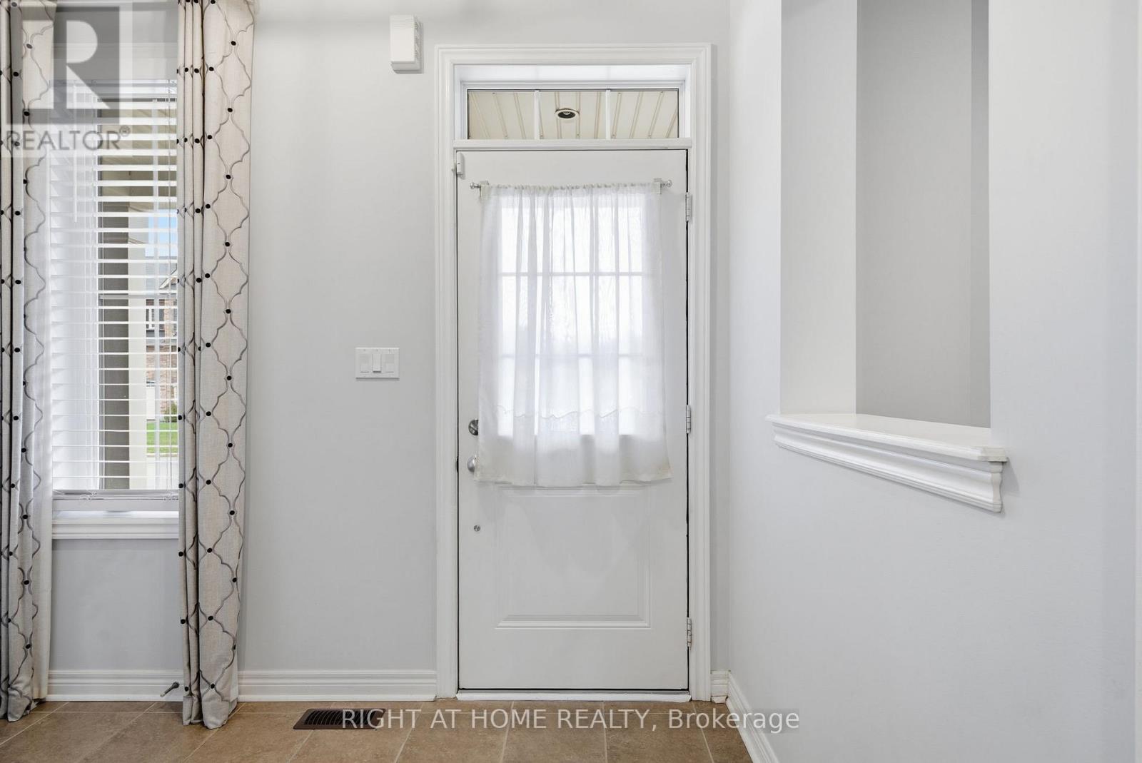 79 Ross Wright Avenue, Clarington, Ontario  L1C 3K7 - Photo 6 - E13001722