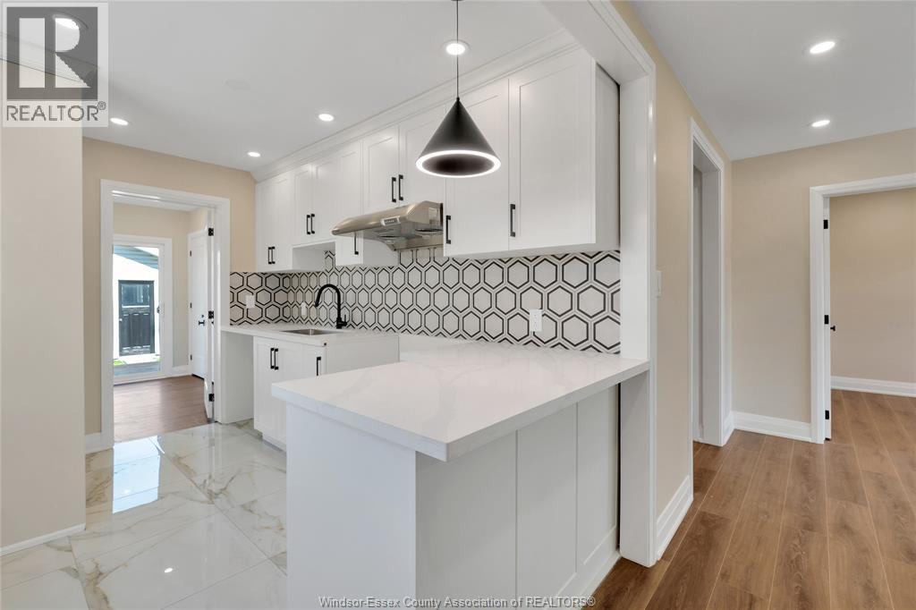 1164 Partington Avenue, Windsor, Ontario  N9B 2P4 - Photo 6 - 26008233