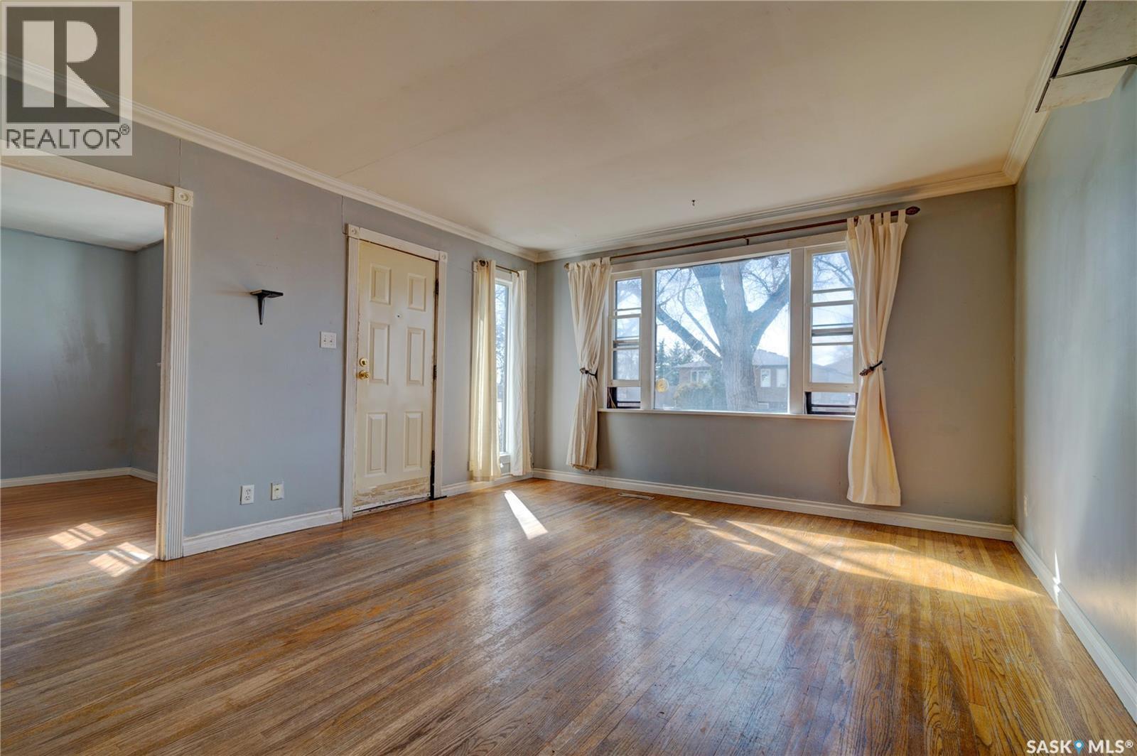 2857 Mcdonald Street, Regina, Saskatchewan  S4N 3A2 - Photo 3 - SK033051