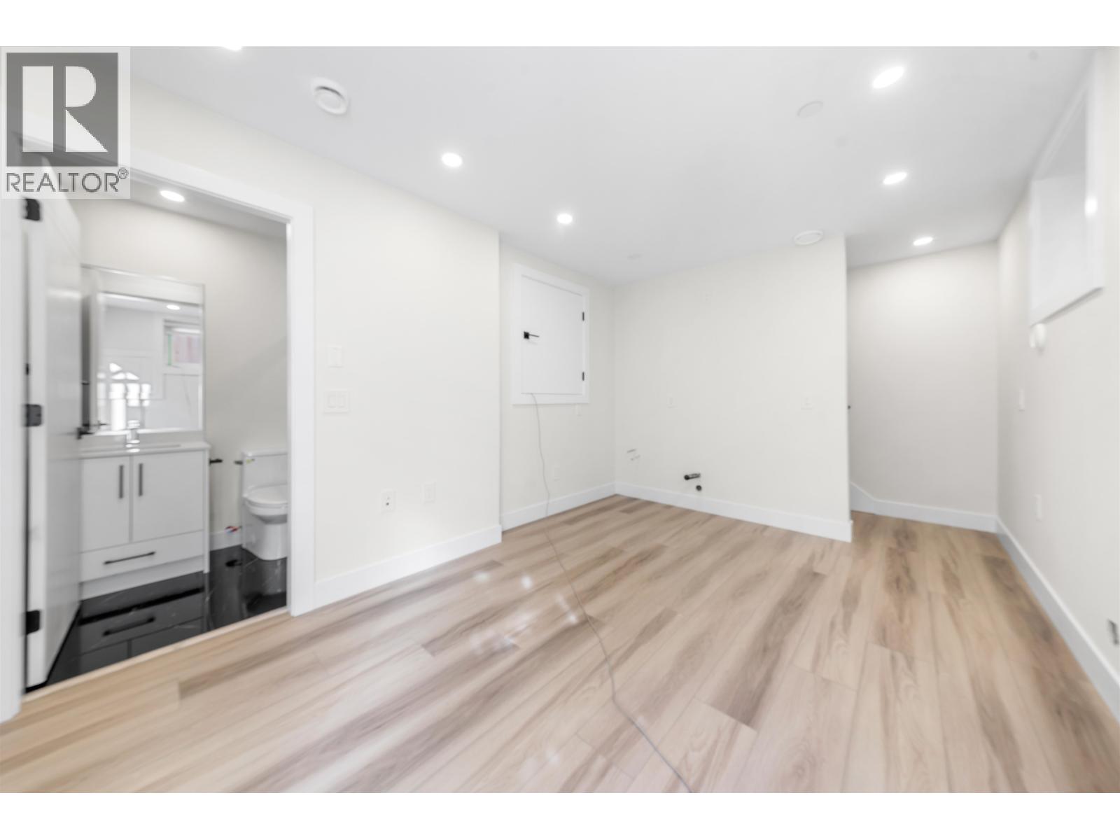 4318 Nanaimo Street, Vancouver, British Columbia  V5N 5J1 - Photo 17 - R3111935