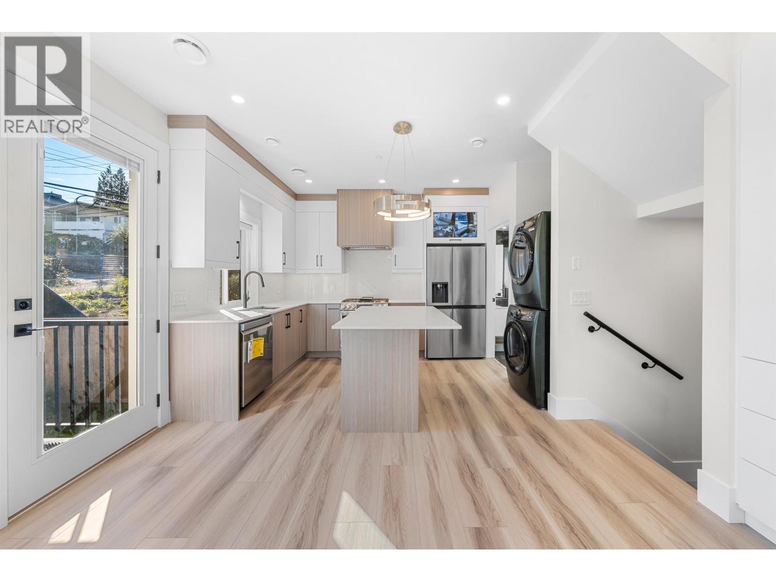 4318 Nanaimo Street, Vancouver, British Columbia  V5N 5J1 - Photo 8 - R3111935