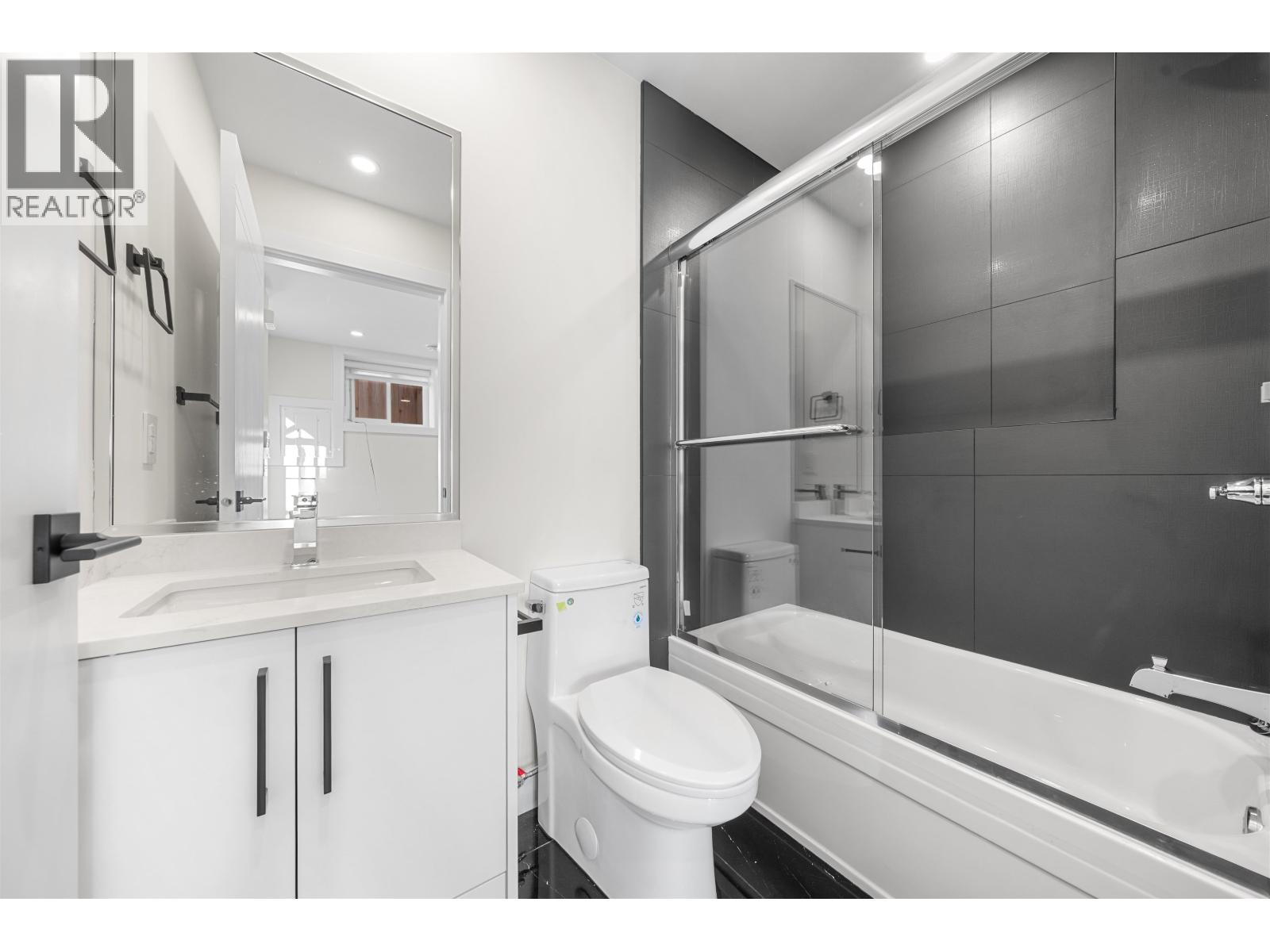 4318 Nanaimo Street, Vancouver, British Columbia  V5N 5J1 - Photo 19 - R3111935