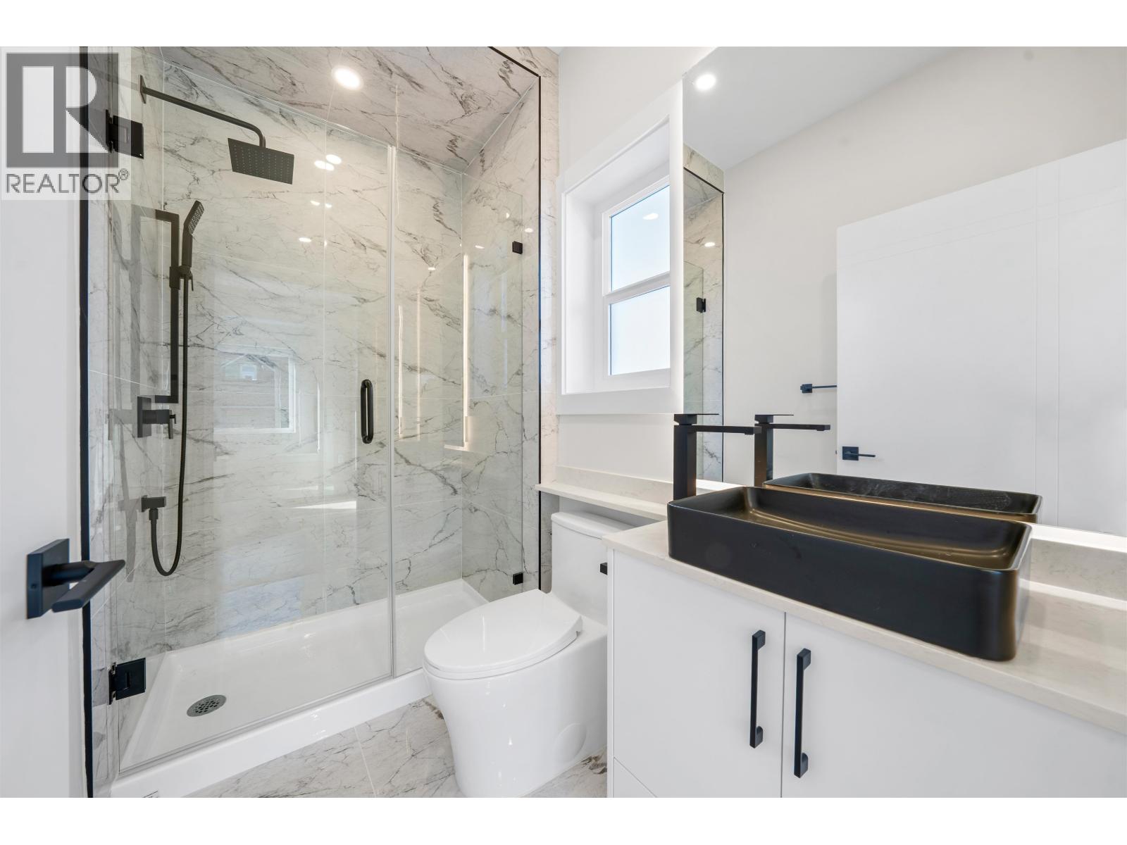 4318 Nanaimo Street, Vancouver, British Columbia  V5N 5J1 - Photo 31 - R3111935