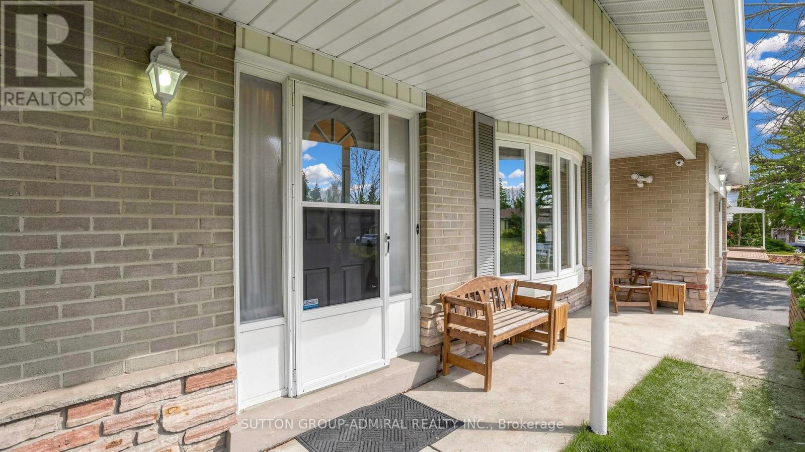 50 Normark Drive, Markham, Ontario  L3T 3R1 - Photo 4 - N12949332