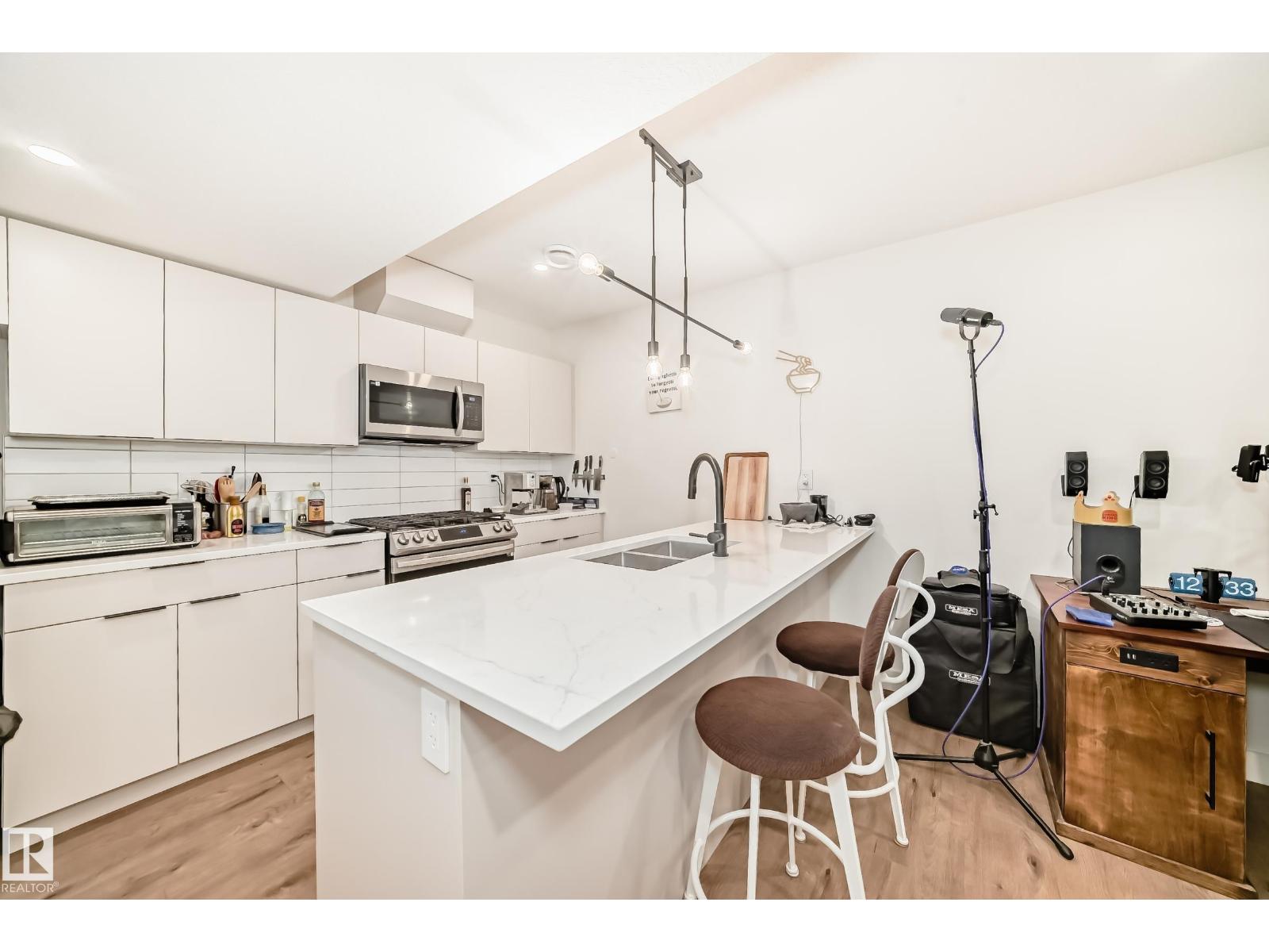 10936 117 St NW, Edmonton, Alberta  T5H 3N6 - Photo 36 - E4481363