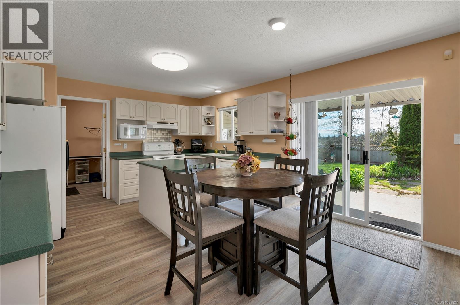 437 Rockland Rd, Campbell River, British Columbia  V9W 1N7 - Photo 27 - 1032027