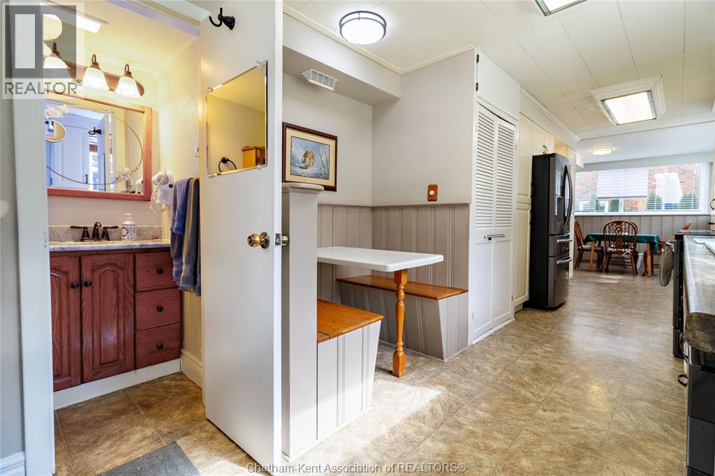 32 Maple Street, Chatham, Ontario  N7L 2E6 - Photo 15 - 26008018