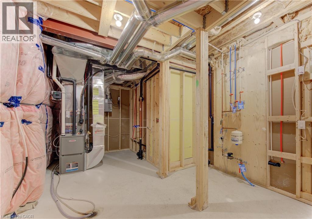 39 Guernsey Drive, Kitchener, Ontario  N2R 0T7 - Photo 38 - 40814689