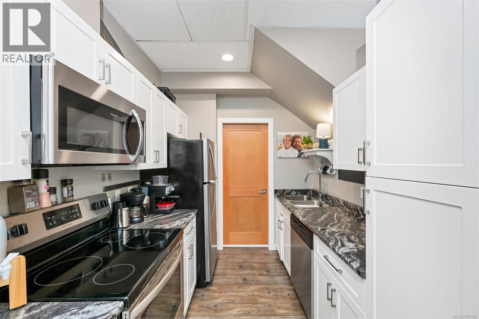 111 689 Hoffman Ave, Langford, British Columbia  V9B 4X1 - Photo 8 - 1025762