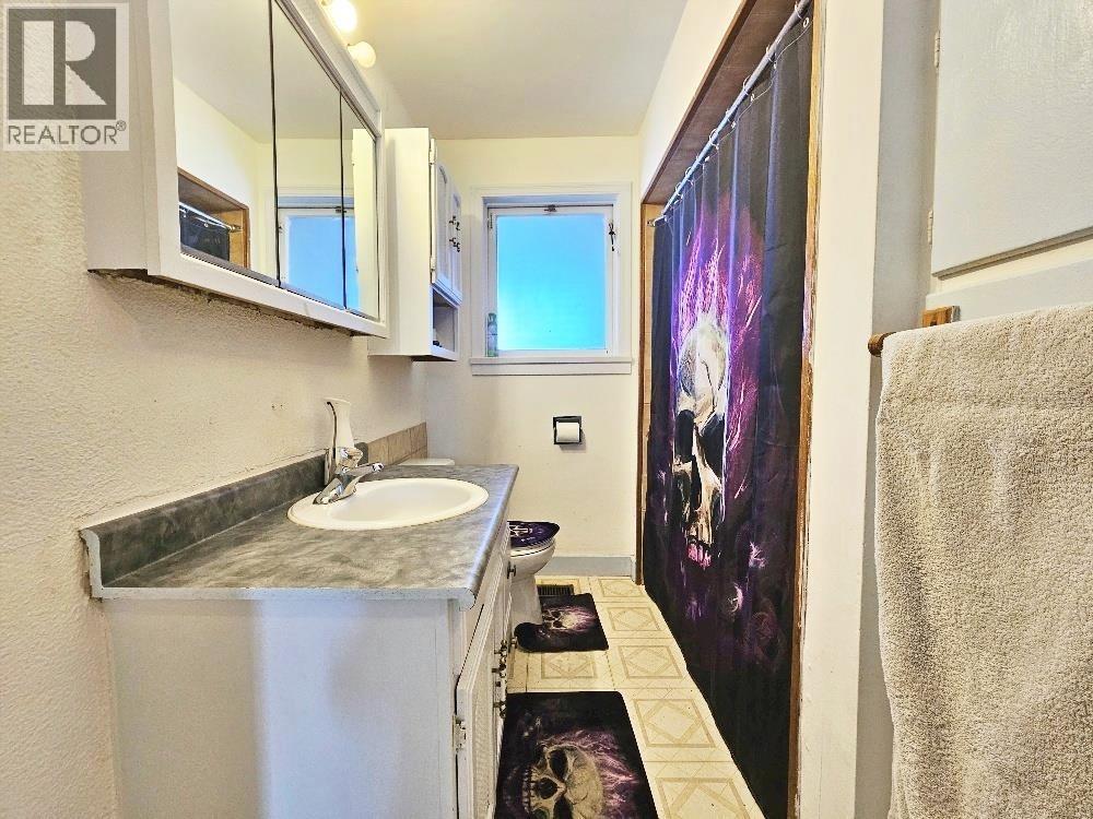 1108 River Park Rd, Quesnel, British Columbia  V2J 2Y9 - Photo 12 - R3110132