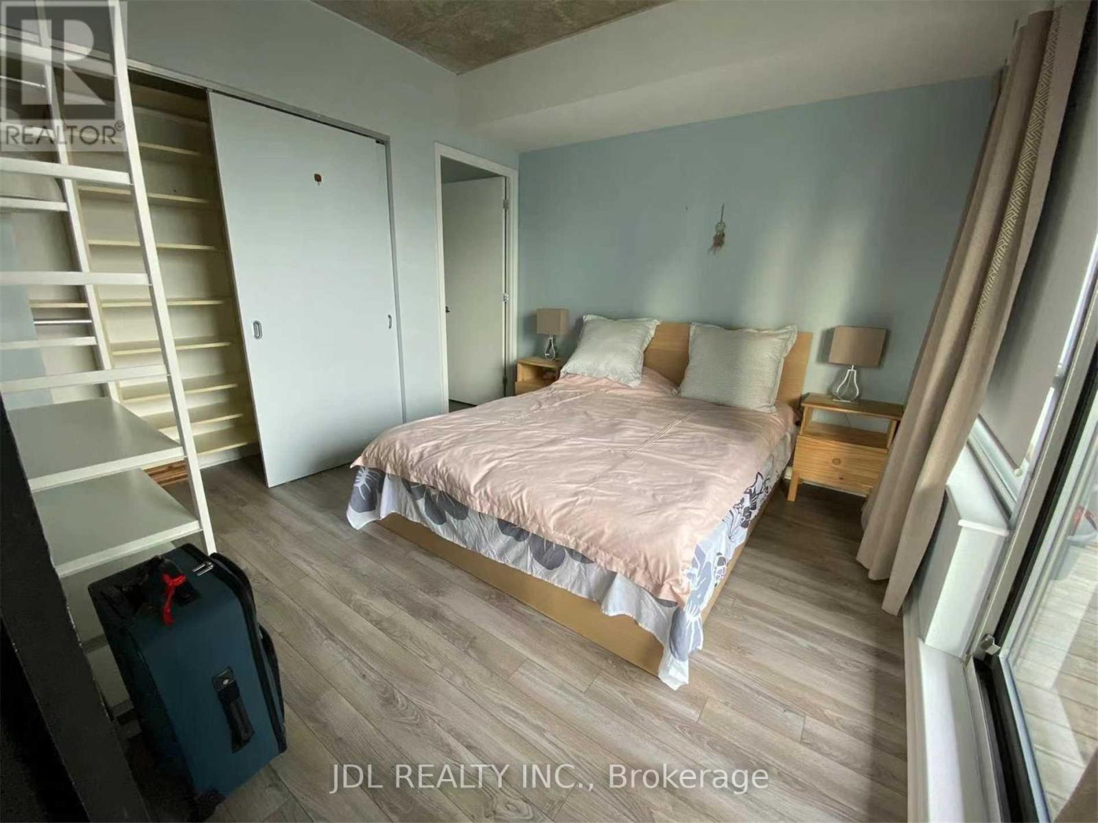 2208 - 285 Mutual Street, Toronto, Ontario  M4Y 3C5 - Photo 10 - C13004898