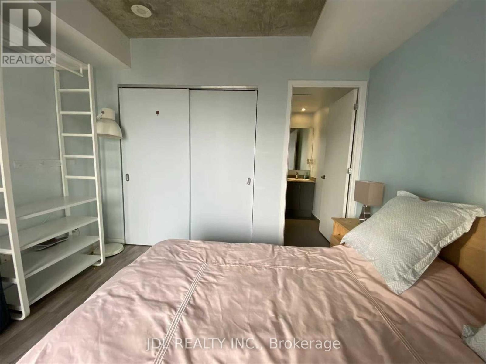 2208 - 285 Mutual Street, Toronto, Ontario  M4Y 3C5 - Photo 12 - C13004898