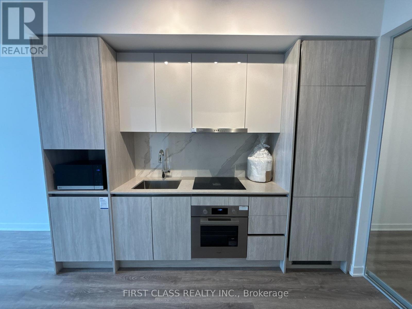 4207 - 180 Front Street E, Toronto, Ontario  M5A 0A9 - Photo 5 - C13004928