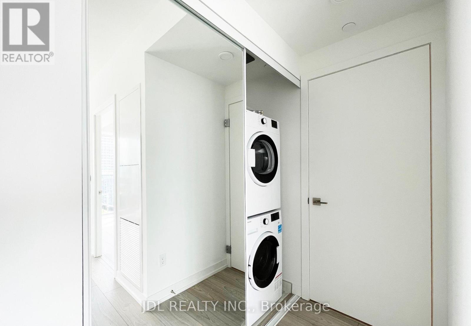 3305 - 82 DALHOUSIE STREET, Toronto, Ontario