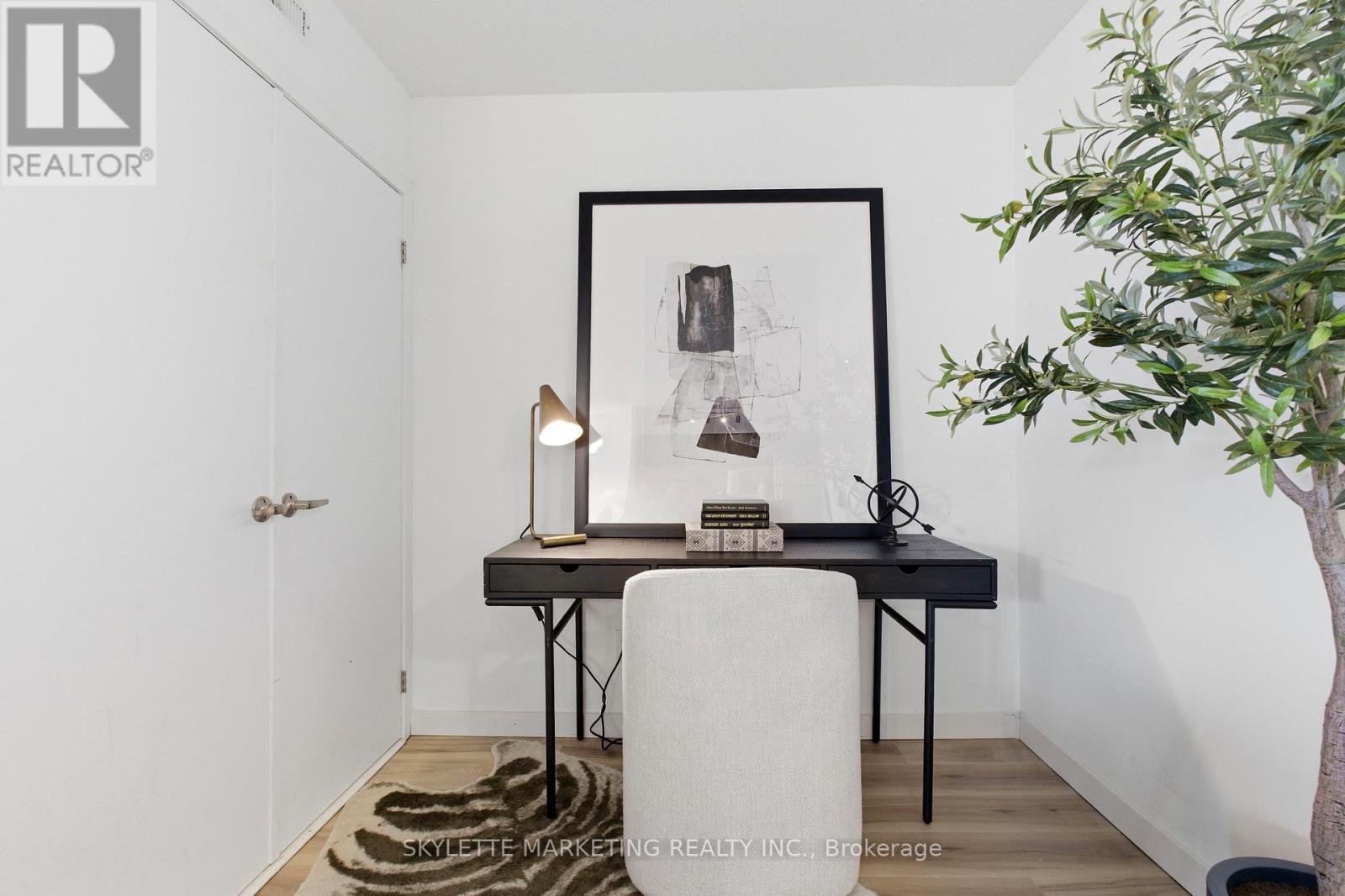 701 - 801 Sheppard Avenue W, Toronto, Ontario  M3H 0A8 - Photo 16 - C13004968