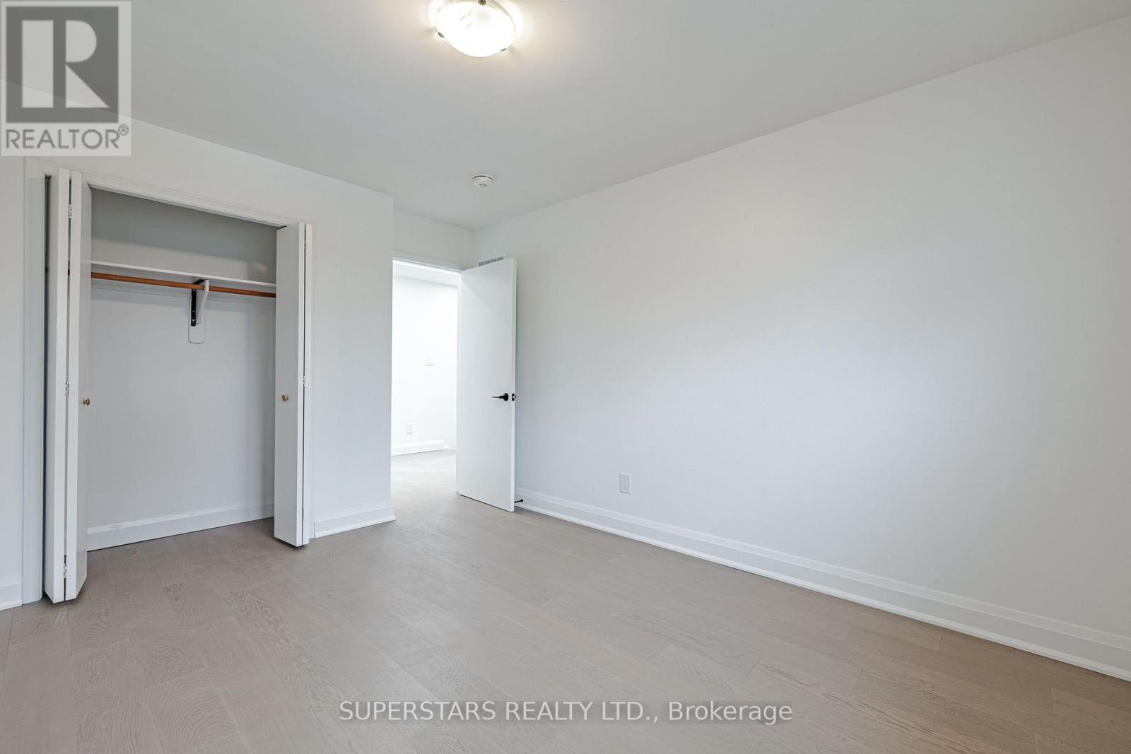 Upper - 39 Evergreen Drive, Whitby, Ontario  L1N 6S6 - Photo 14 - E13004922