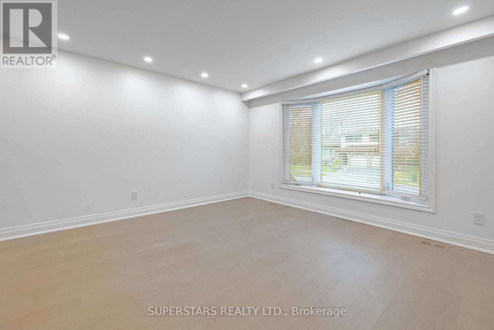 Upper - 39 Evergreen Drive, Whitby, Ontario  L1N 6S6 - Photo 6 - E13004922