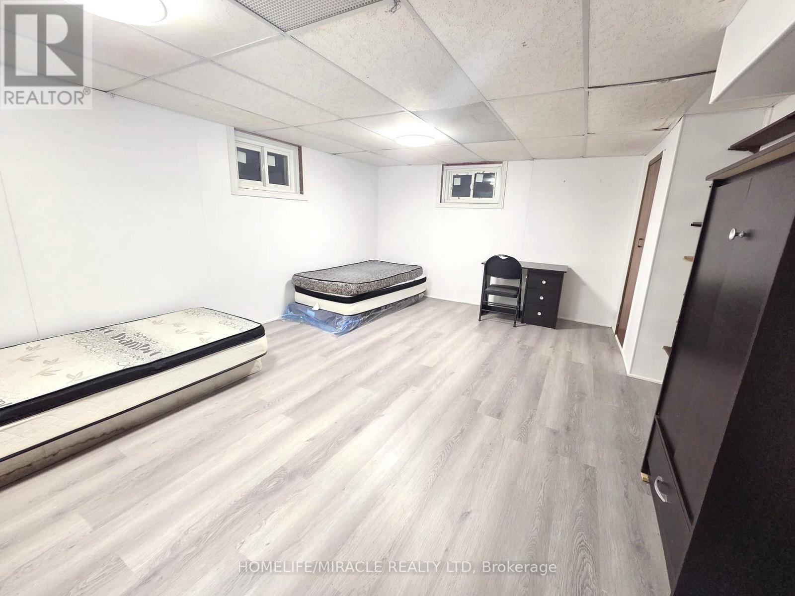 Bsmt - 94 Taunton Road W, Oshawa, Ontario  L1G 3T2 - Photo 3 - E13004940