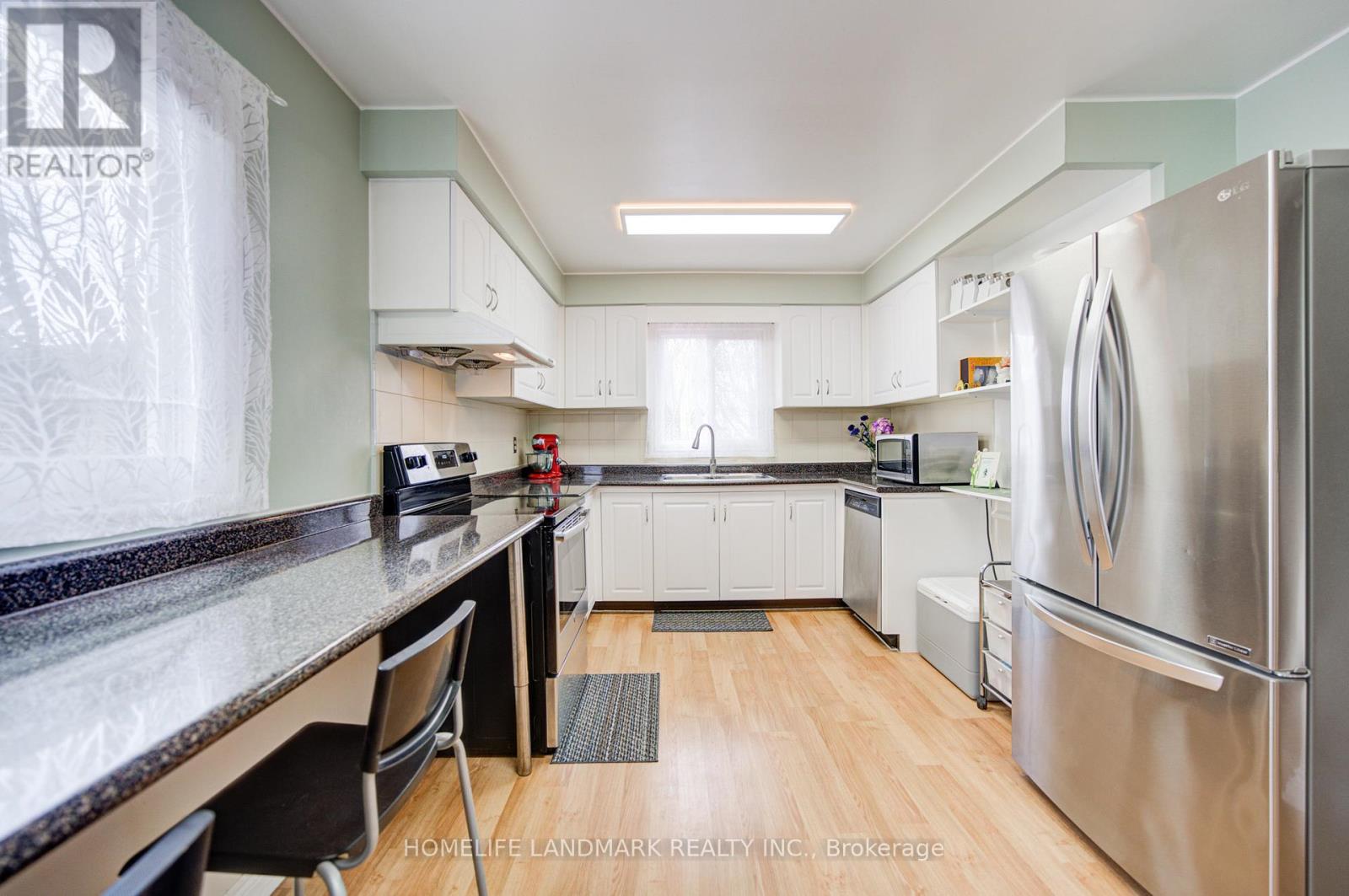 306 Essex Avenue, Richmond Hill, Ontario  L4C 8M6 - Photo 12 - N13004956