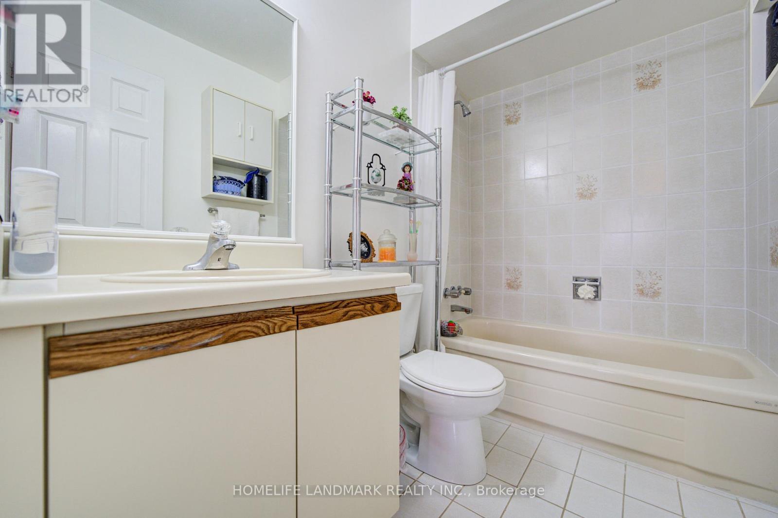 306 Essex Avenue, Richmond Hill, Ontario  L4C 8M6 - Photo 24 - N13004956