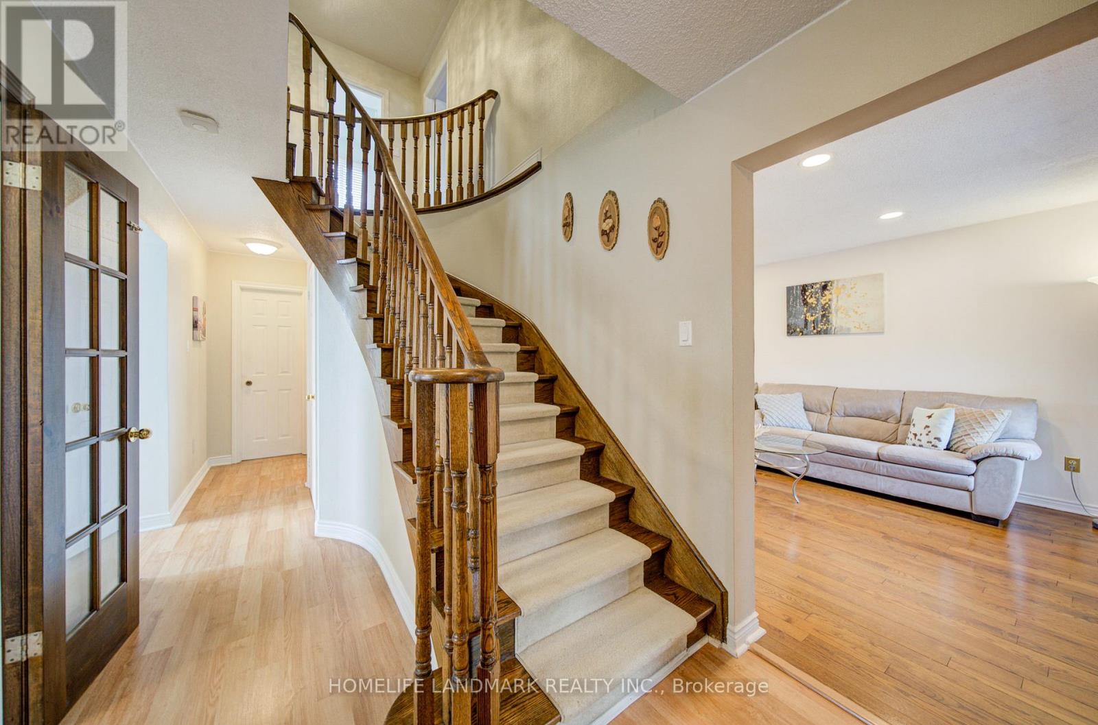 306 Essex Avenue, Richmond Hill, Ontario  L4C 8M6 - Photo 4 - N13004956