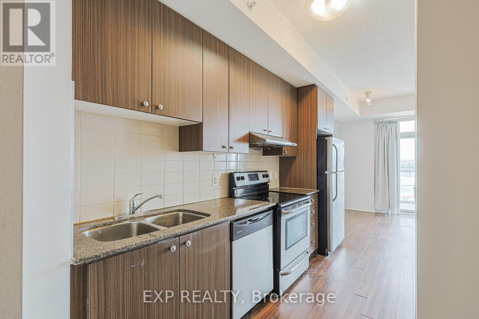 323 - 8323 Kennedy Road, Markham, Ontario  L3R 5W7 - Photo 3 - N13004964