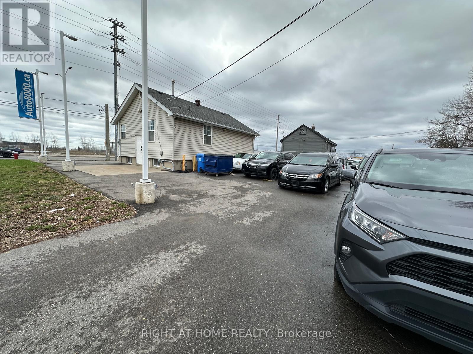 2789 Derry Road E, Mississauga, Ontario  L4T 1A3 - Photo 4 - W13004936
