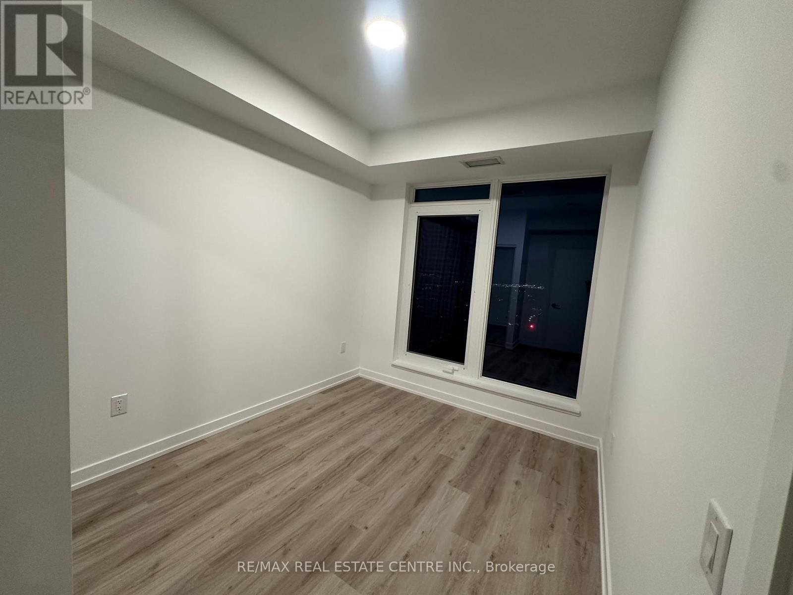 4311 - 395 Square One Drive E, Mississauga, Ontario  L5B 0P6 - Photo 19 - W13004942