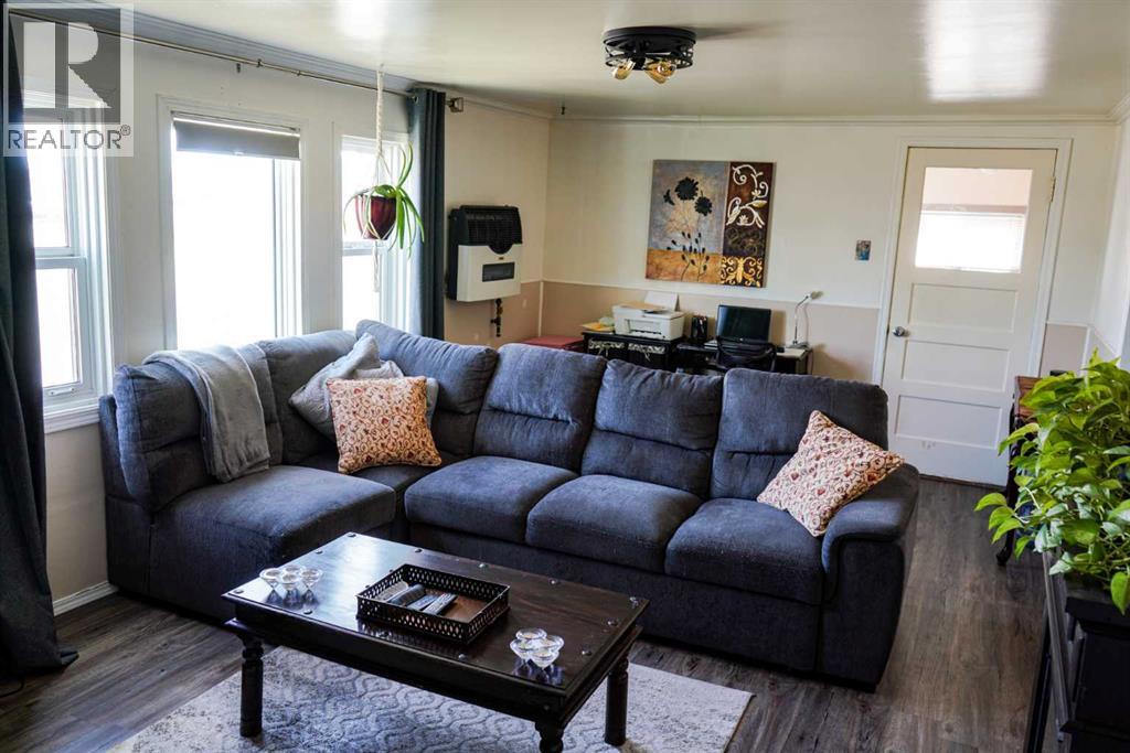 602 3 Avenue N, Vauxhall, Alberta  T0K 2K0 - Photo 10 - A2301964