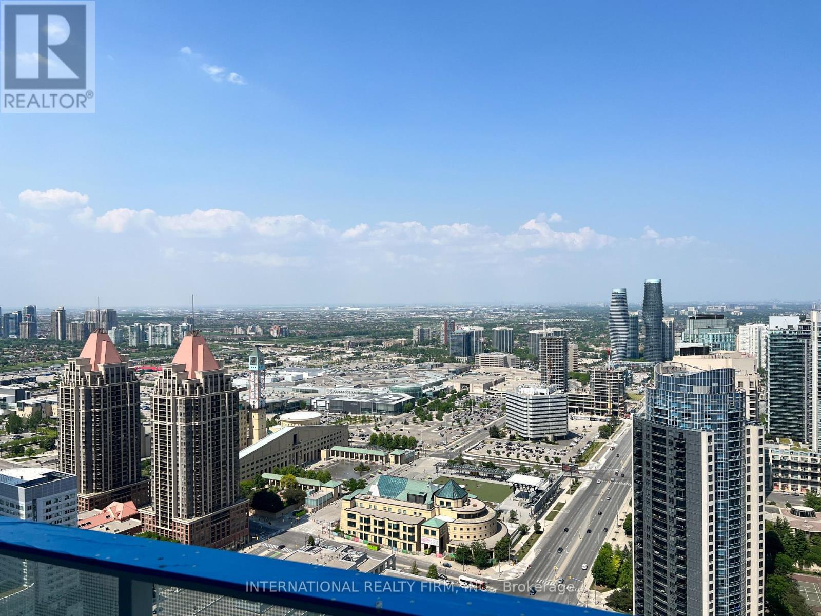 4002 - 3900 CONFEDERATION PARKWAY, Mississauga, Ontario