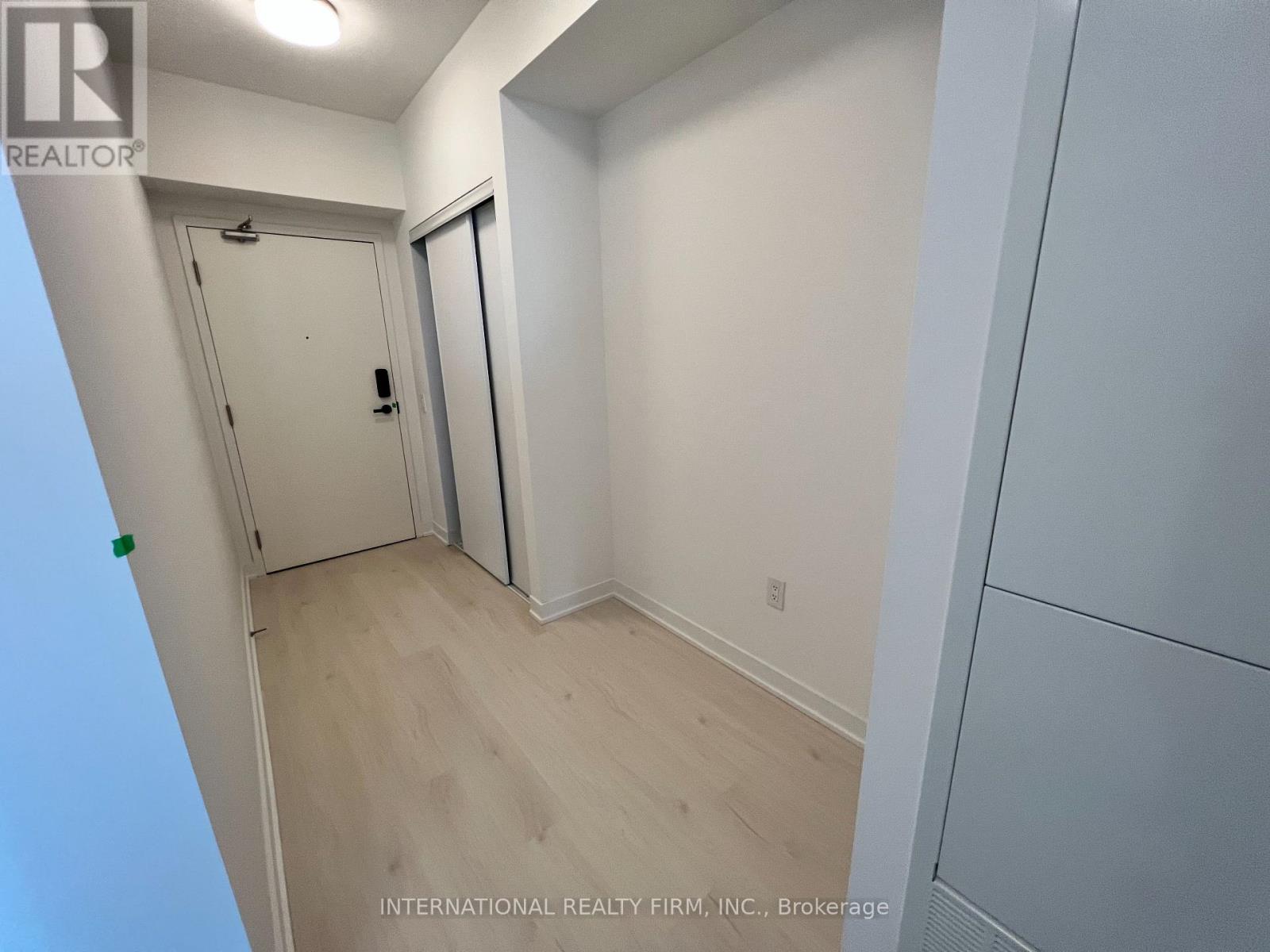 4002 - 3900 Confederation Parkway, Mississauga, Ontario  L5B 0M3 - Photo 9 - W13004954