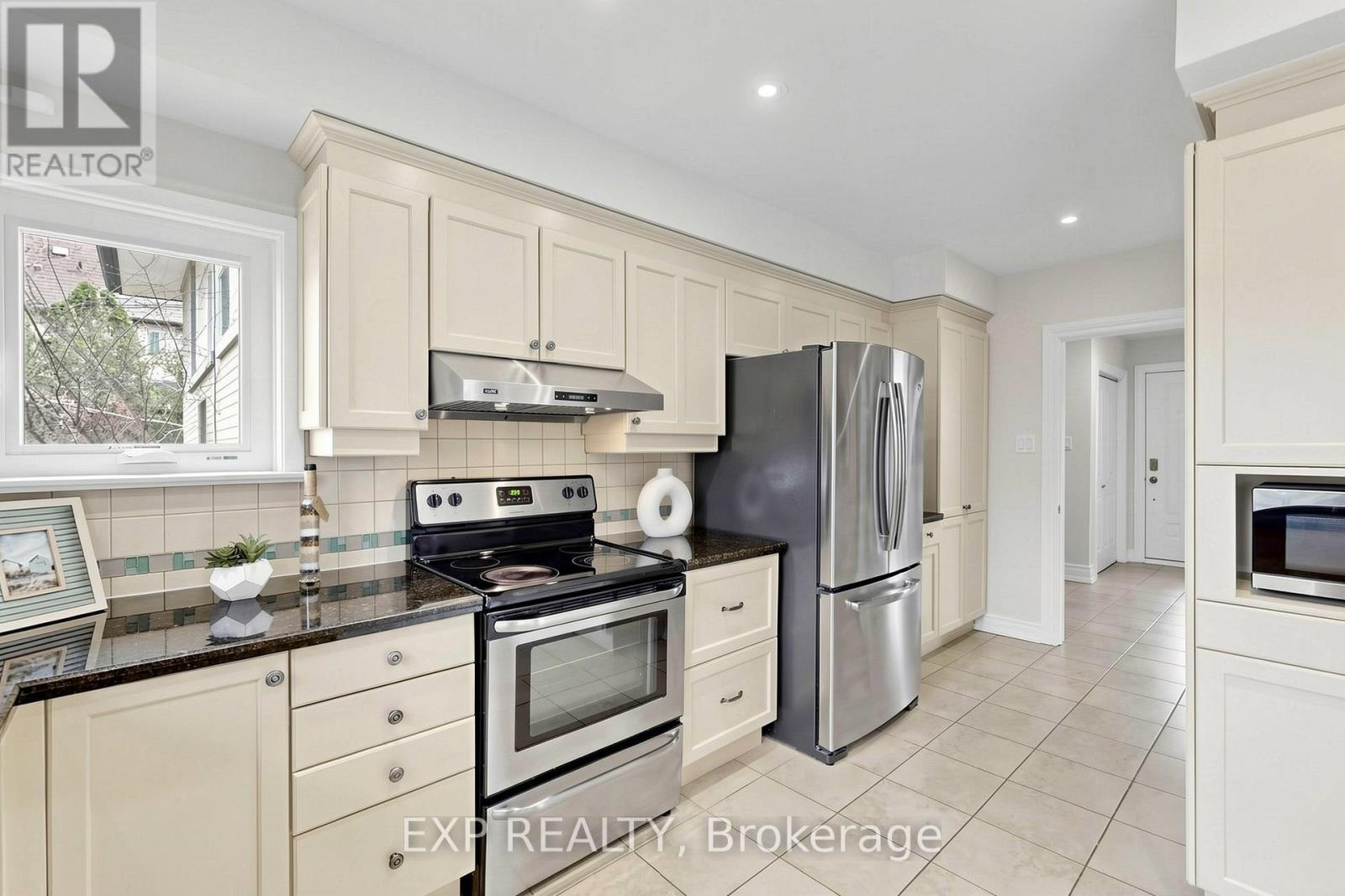 261 Pinehurst Drive, Oakville, Ontario  L6J 4X2 - Photo 15 - W13004970