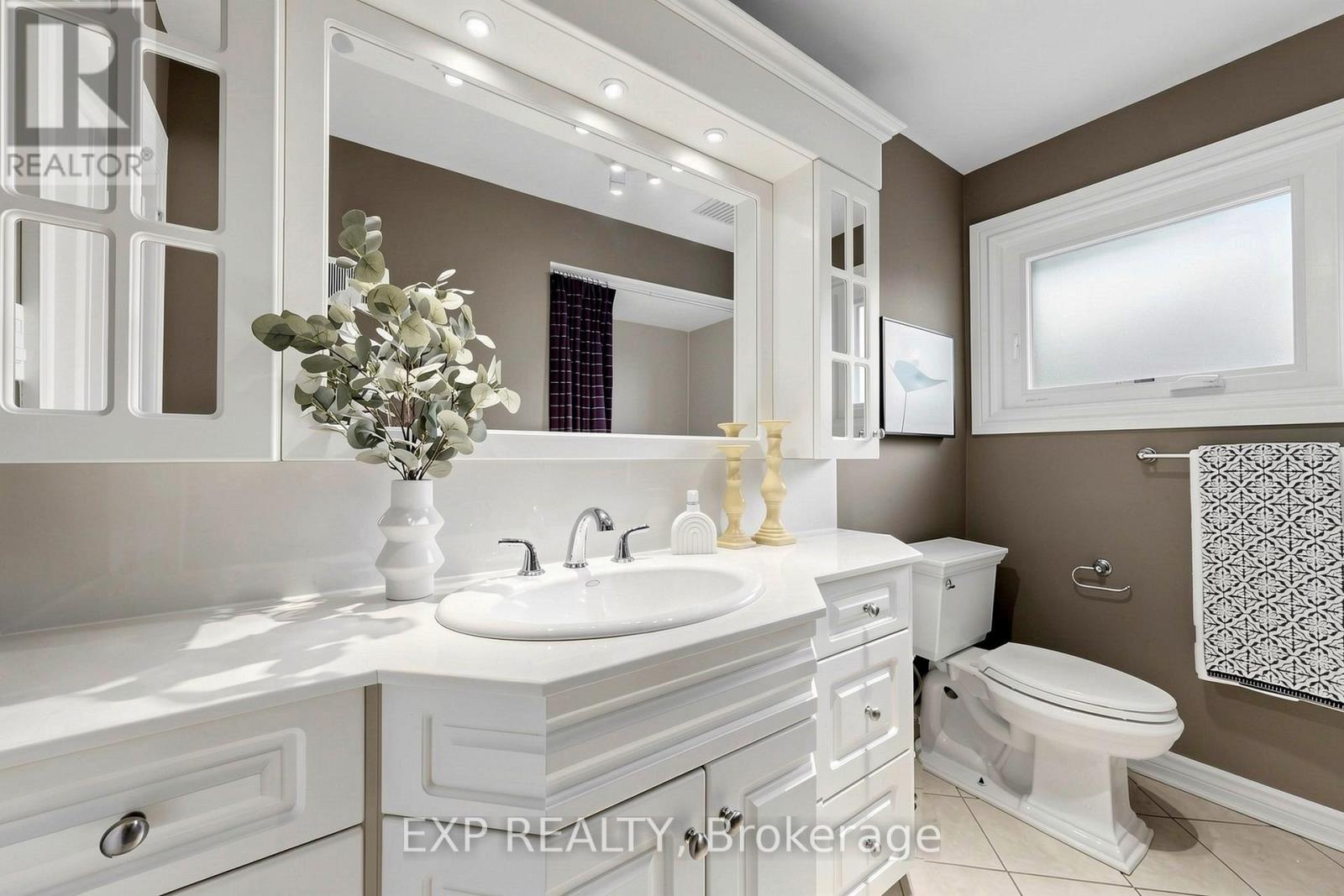 261 Pinehurst Drive, Oakville, Ontario  L6J 4X2 - Photo 23 - W13004970