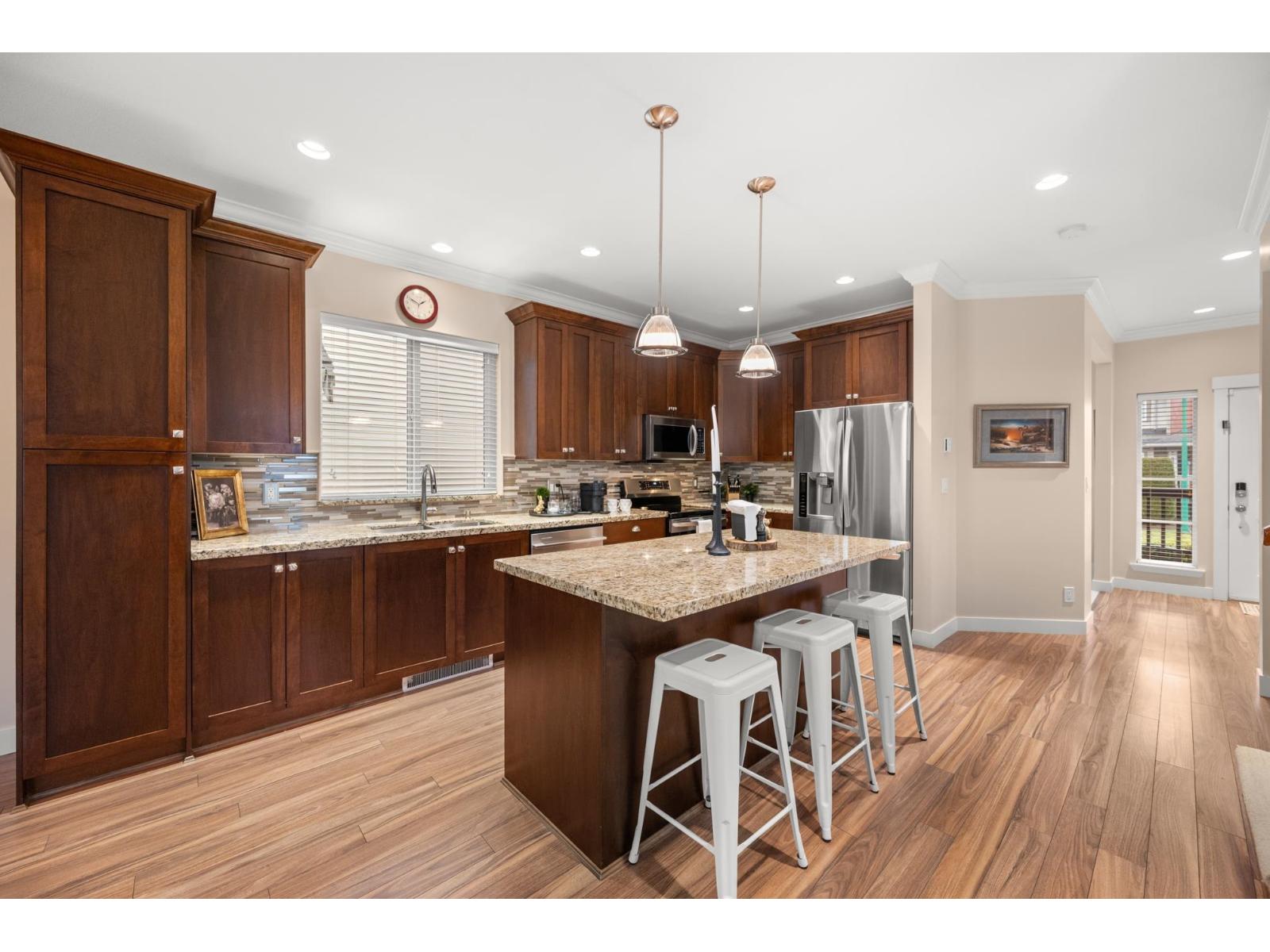 18990 67a Avenue, Surrey, British Columbia V4N 6A2 - Photo 5 - R3111993