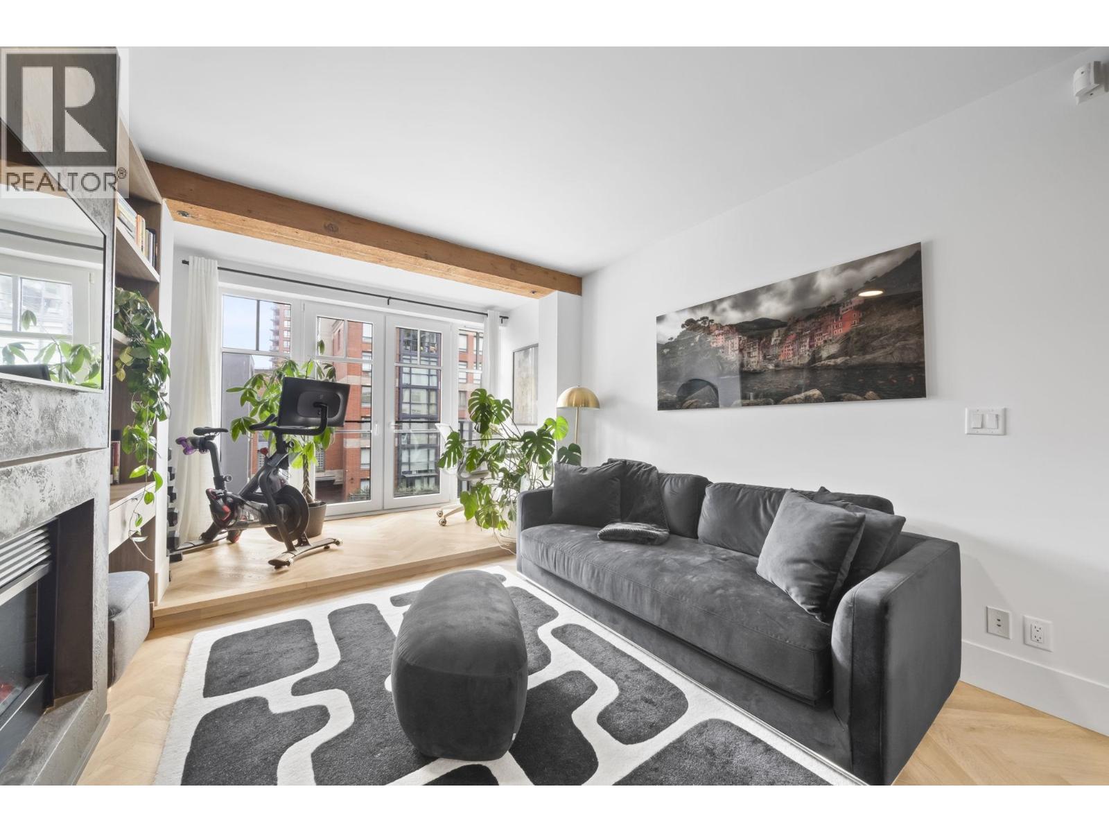 202 1275 Hamilton Street, Vancouver, British Columbia  V6B 1E2 - Photo 4 - R3110999