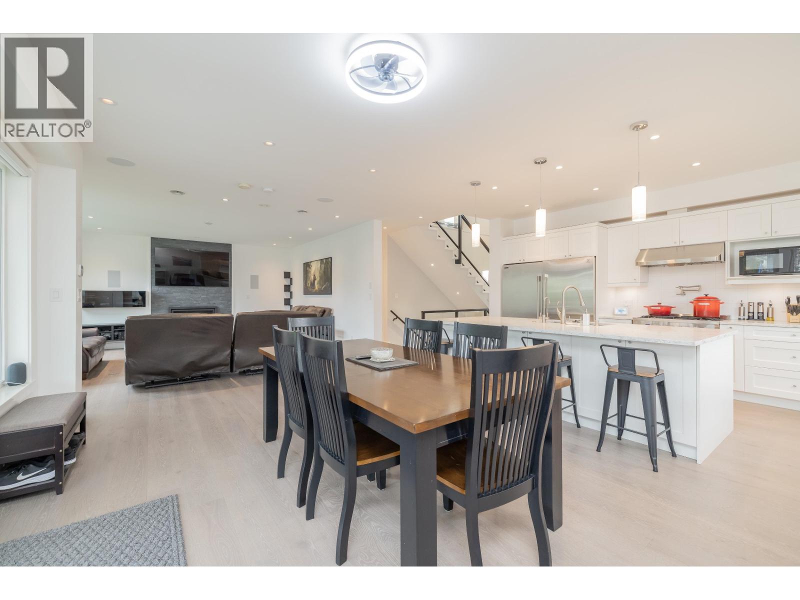 7139 Paulus Crescent, Burnaby, British Columbia  V5A 1P4 - Photo 12 - R3094101