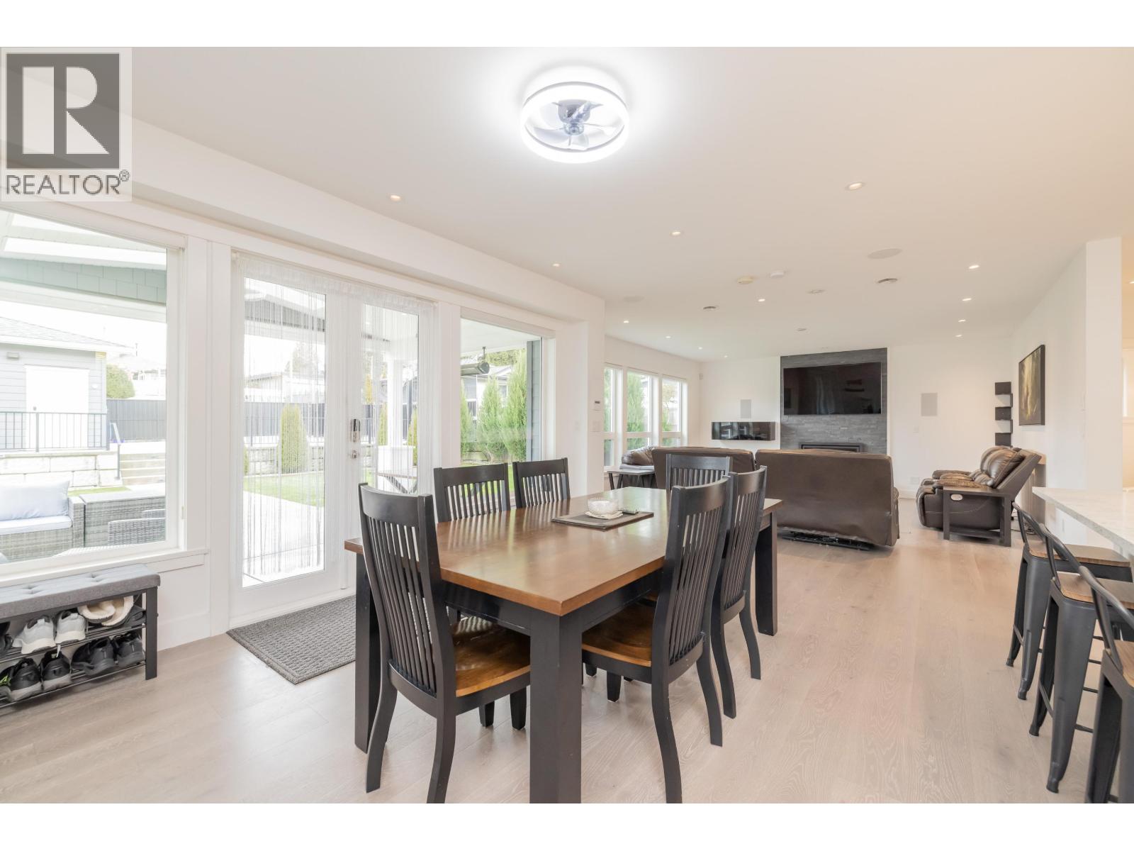 7139 Paulus Crescent, Burnaby, British Columbia  V5A 1P4 - Photo 11 - R3094101