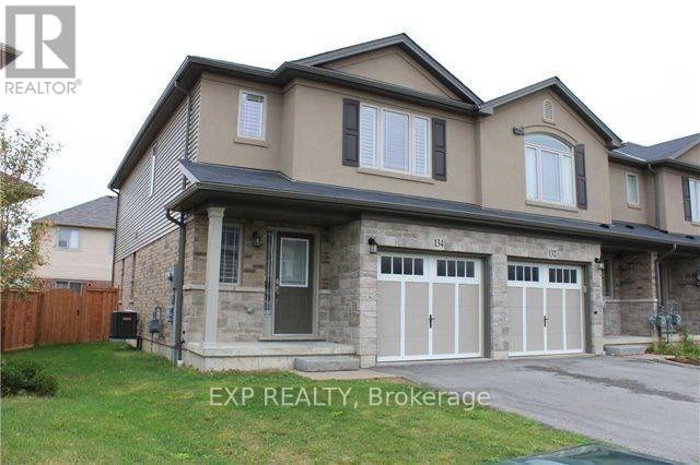 134 WESTBANK TRAIL, Hamilton, Ontario