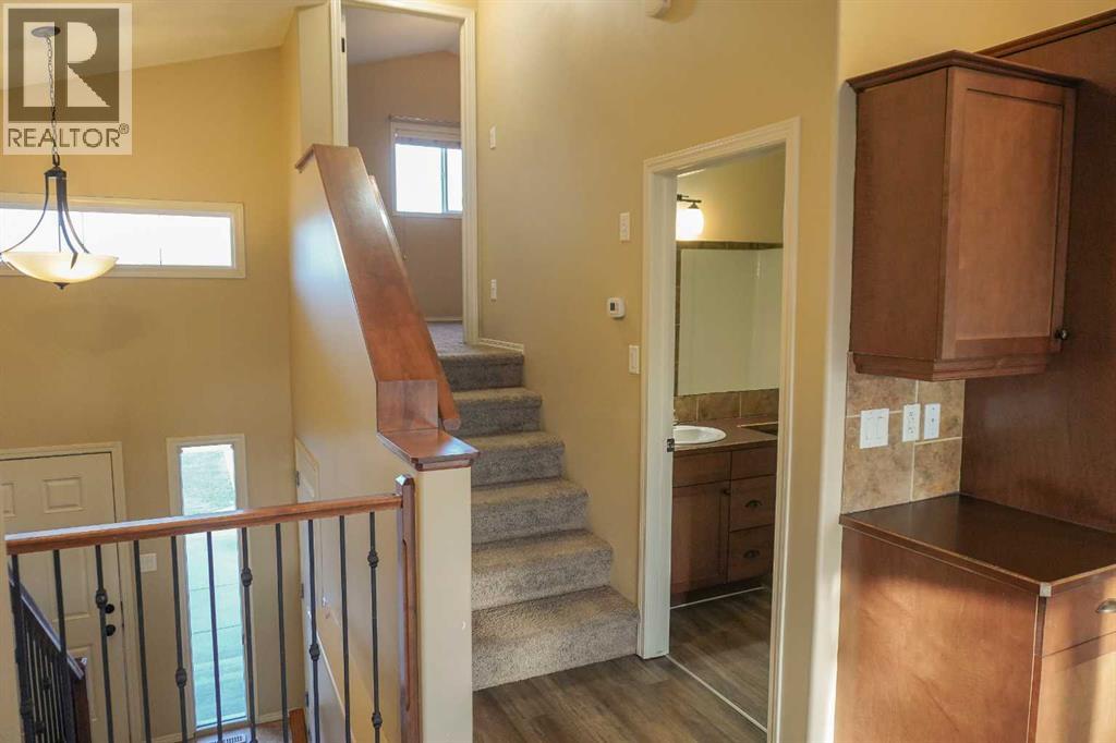 721 Silkstone Close W, Lethbridge, Alberta  T1J 4B9 - Photo 14 - A2297434