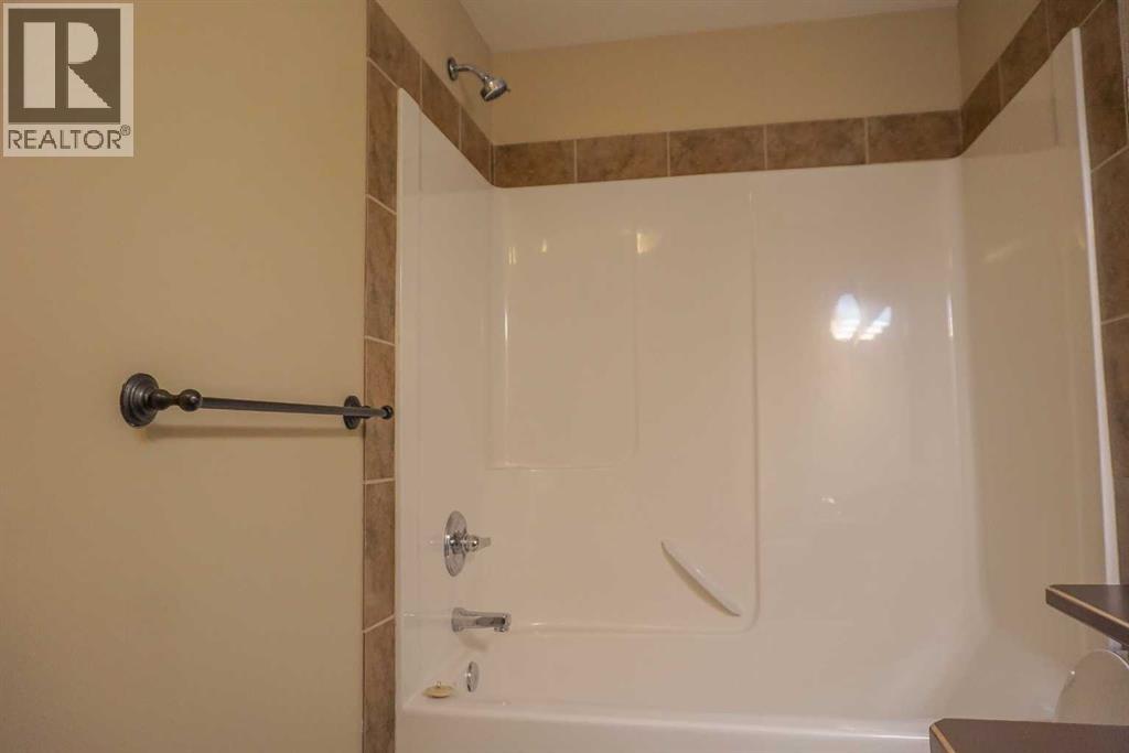 721 Silkstone Close W, Lethbridge, Alberta  T1J 4B9 - Photo 28 - A2297434