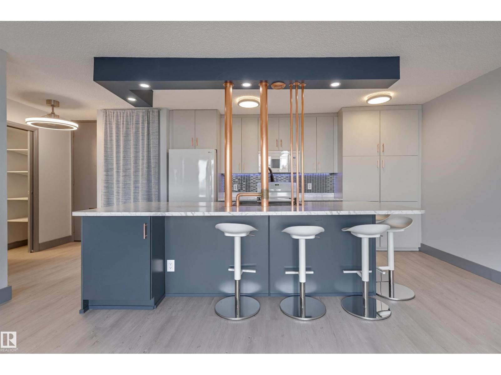 #409 10883 Saskatchewan Dr Nw, Edmonton, Alberta  T6E 4S6 - Photo 3 - E4482498