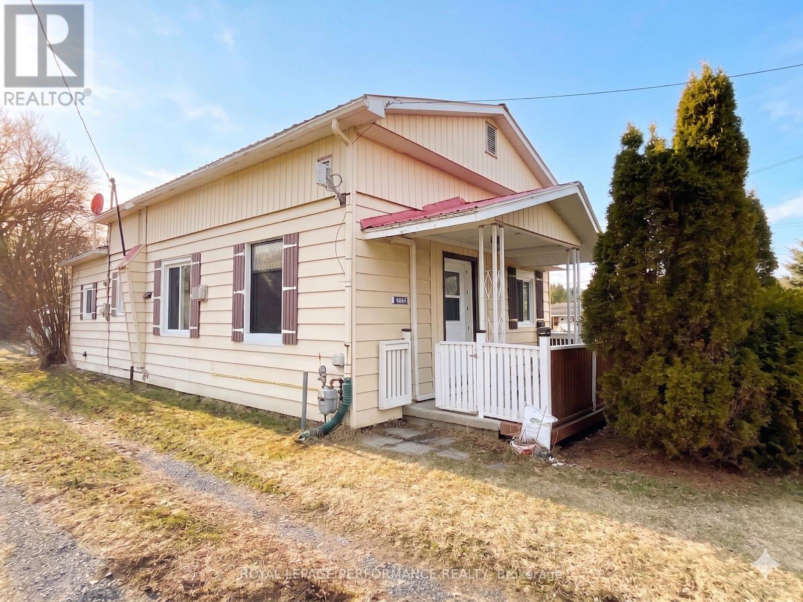 4866 2nd Line Road, South Glengarry, Ontario  K0C 1Z0 - Photo 2 - X13004986