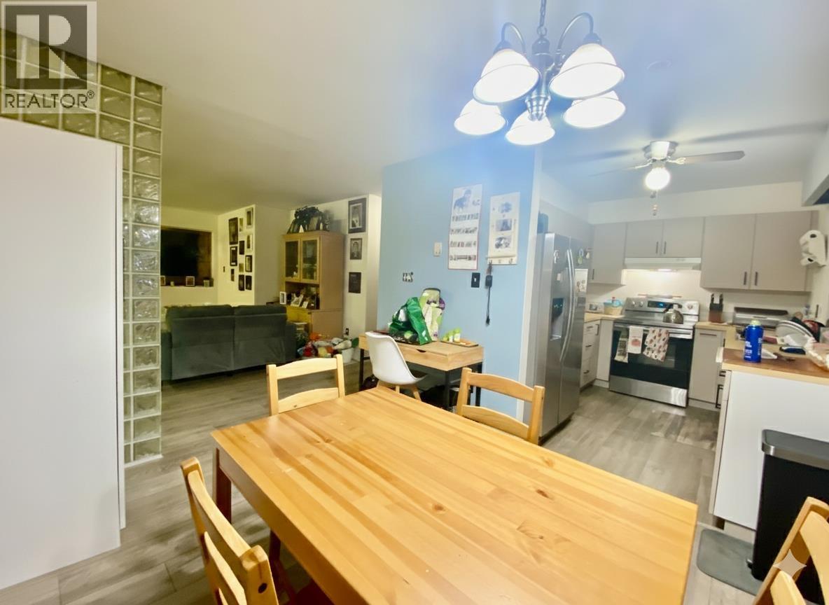 1134 Chateau Place, Port Moody, British Columbia V3H 1N6 - Photo 13 - R3078524