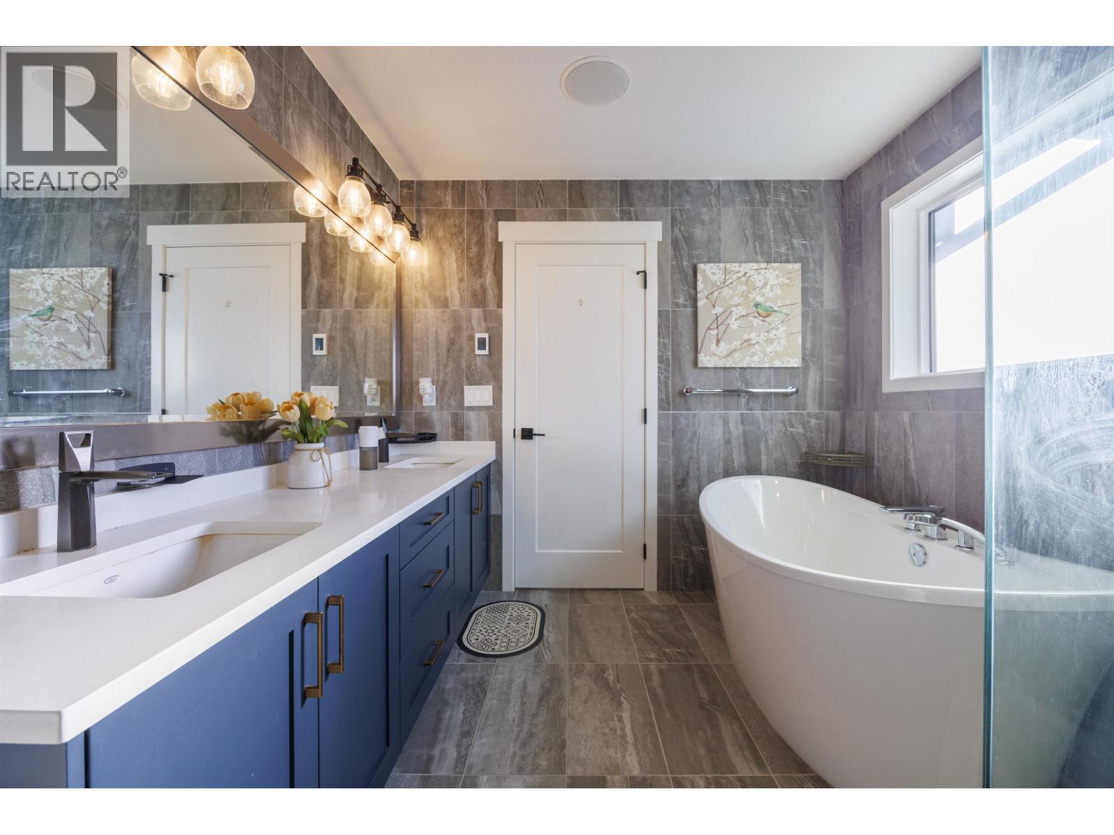 3566 Harper Road, Coquitlam, British Columbia  V3E 0M3 - Photo 20 - R3112208