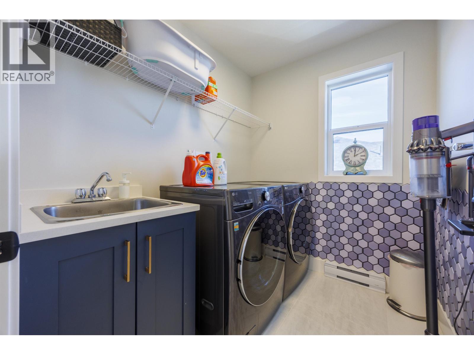 3566 Harper Road, Coquitlam, British Columbia  V3E 0M3 - Photo 28 - R3112208