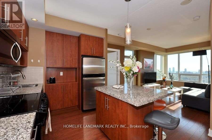 1807 - 120 Homewood Avenue, Toronto, Ontario  M4Y 2J3 - Photo 12 - C13004988