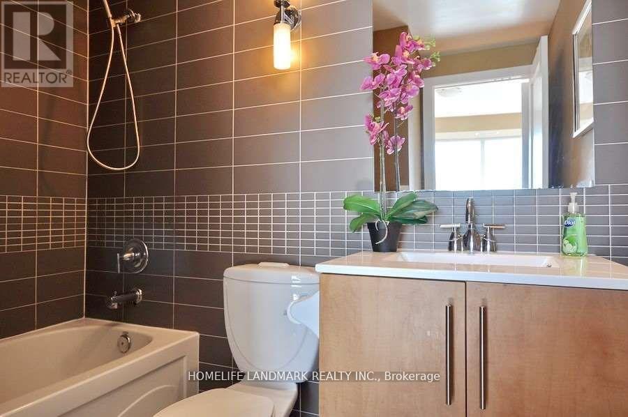 1807 - 120 Homewood Avenue, Toronto, Ontario  M4Y 2J3 - Photo 13 - C13004988